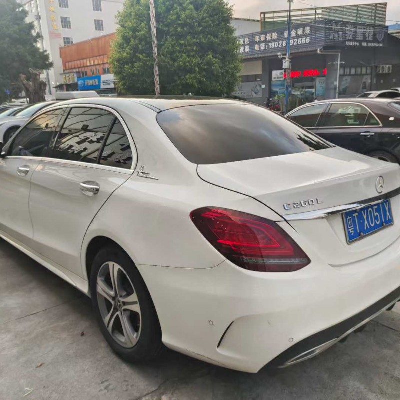 2020款 奔驰C级 C 260 L 运动版上牌时间2021年06月行驶 2020款 奔驰C级 C 260 L 运动版上牌时间2021年06月行驶