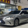 2020款 雷克萨斯ES 200 卓越版 国VI上牌时间2021年08月 2020款 雷克萨斯ES 200 卓越版 国VI上牌时间2021年08月