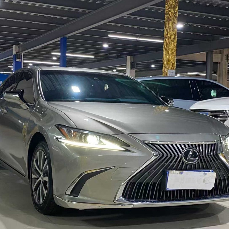 2020款 雷克萨斯ES 200 卓越版 国VI上牌时间2021年08月 2020款 雷克萨斯ES 200 卓越版 国VI上牌时间2021年08月