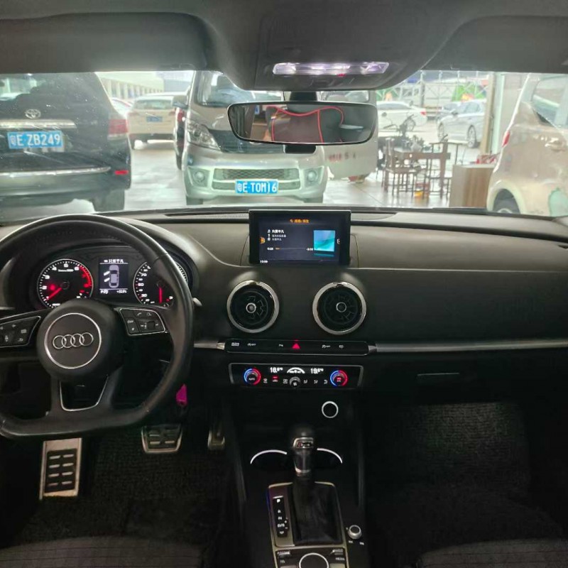 2018款 奥迪A3 30周年年型 Limousine 35 TFSI 2018款 奥迪A3 30周年年型 Limousine 35 TFSI