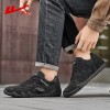 New sports outdoor men's lightweight board shoes with soft soles and versatile anti slip casual shoes from Huili Men's Shoes