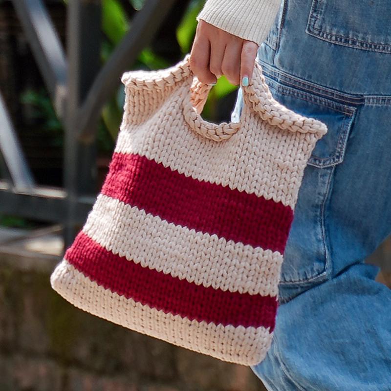 Striped handbag hand-knitted DIY stick needle wool material bag Xiaohongshu Douyin same style horizontal striped bag
