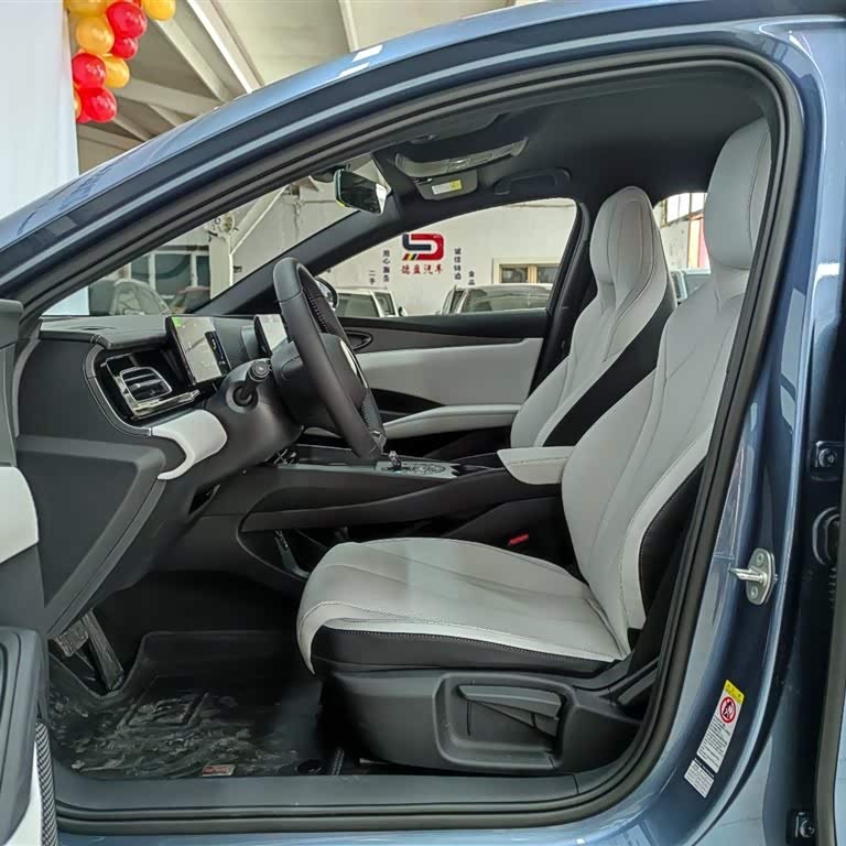 Haibao 06 New Energy 2024 DM-i 80KM Luxury Edition Haibao 06 New Energy 2024 DM-i 80KM Luxury Edition