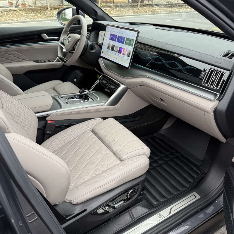 Tang New Energy 2024 DM-p Champion Edition 215KM Four-Wheel Drive Flagship Model Tang New Energy 2024 DM-p Champion Edition 215KM Four-Wheel Drive Flagship Model