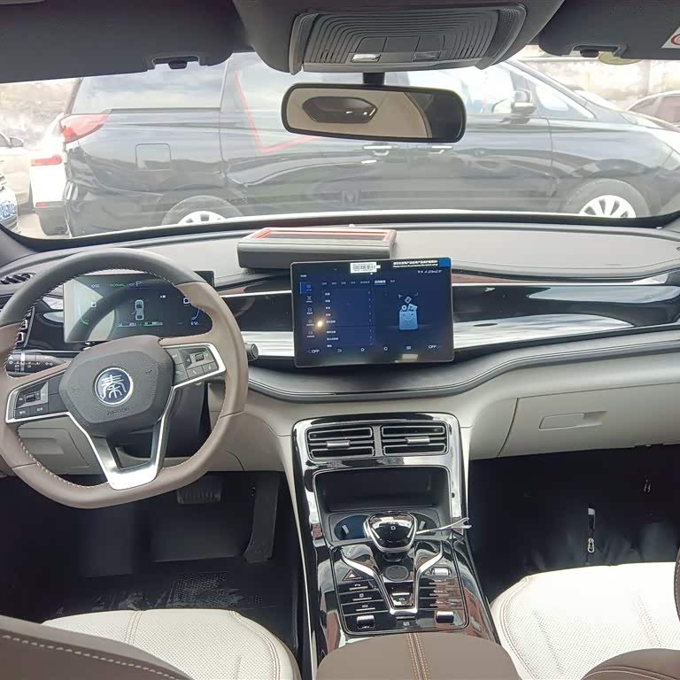Qin PLUS 2023 Champion Edition DM-i 55KM Leading Edition Qin PLUS 2023 Champion Edition DM-i 55KM Leading Edition