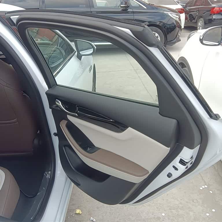 Qin PLUS 2023 Champion Edition DM-i 55KM Leading Edition Qin PLUS 2023 Champion Edition DM-i 55KM Leading Edition