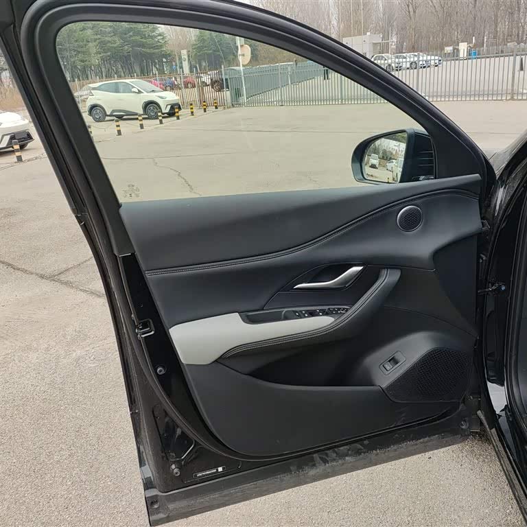 Sea Lion 05 DM-i 2025 DM-i 115KM Flagship Model Sea Lion 05 DM-i 2025 DM-i 115KM Flagship Model