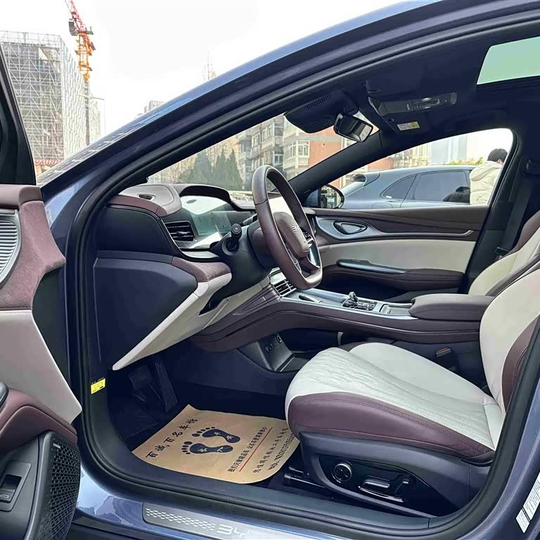 Haima 2023 DM-i 1.5T 121km Flagship Model Haima 2023 DM-i 1.5T 121km Flagship Model