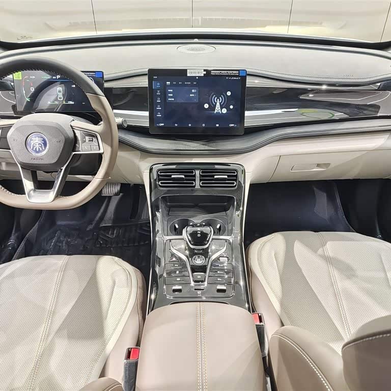 Qin PLUS 2024 Honor Edition DM-i 55KM Leading Edition Qin PLUS 2024 Honor Edition DM-i 55KM Leading Edition