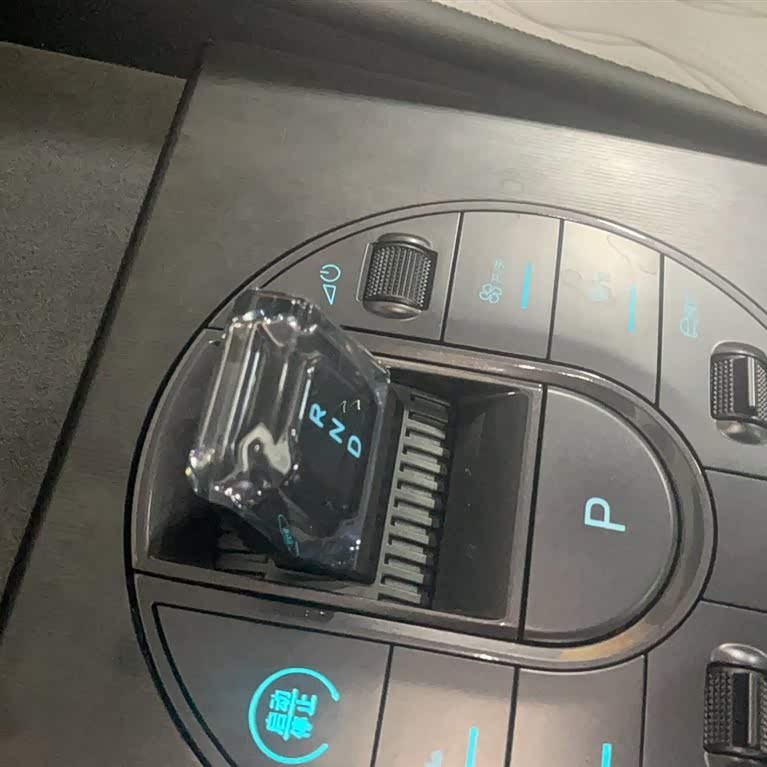 Haibao 06 New Energy 2024 DM-i 120KM Flagship Model Haibao 06 New Energy 2024 DM-i 120KM Flagship Model