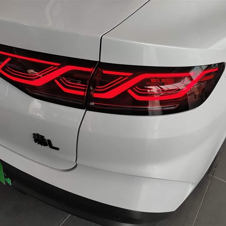Qin L 2024 DM-i 80KM Leading Edition Qin L 2024 DM-i 80KM Leading Edition