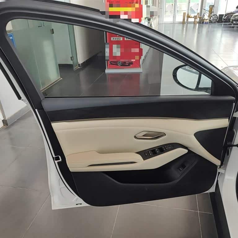 Qin L 2024 DM-i 80KM Leading Edition Qin L 2024 DM-i 80KM Leading Edition