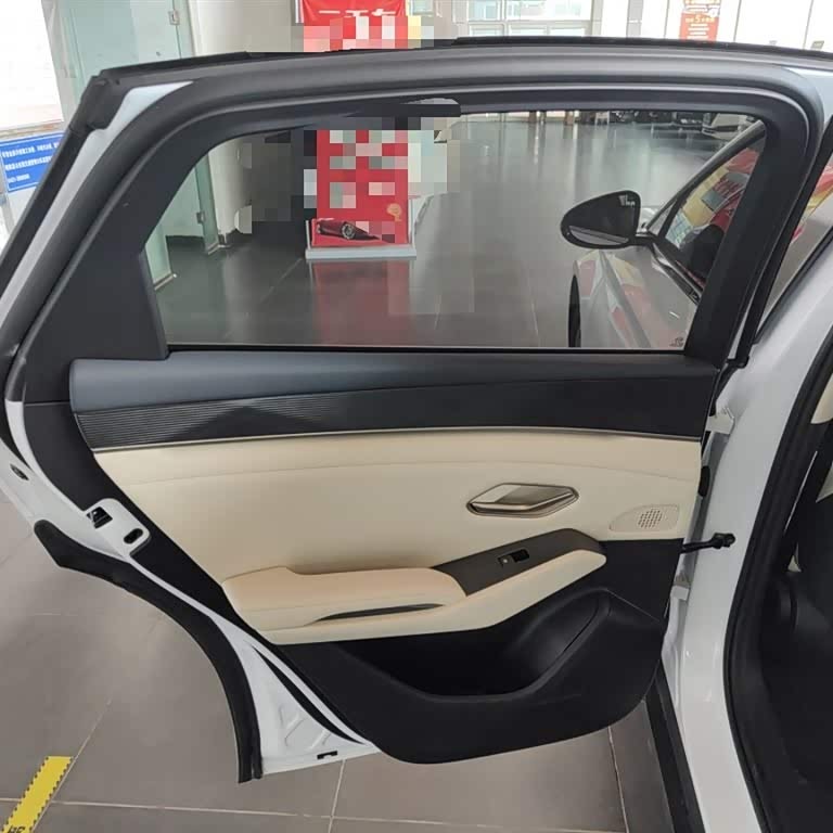 Qin L 2024 DM-i 80KM Leading Edition Qin L 2024 DM-i 80KM Leading Edition