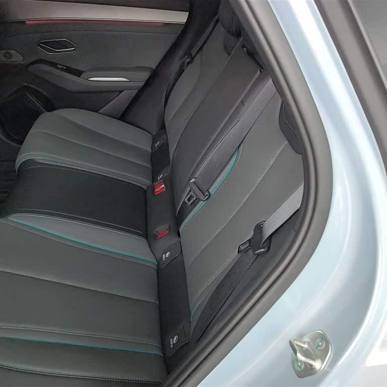 Qin L 2024 DM-i 120KM Excellence Edition Qin L 2024 DM-i 120KM Excellence Edition
