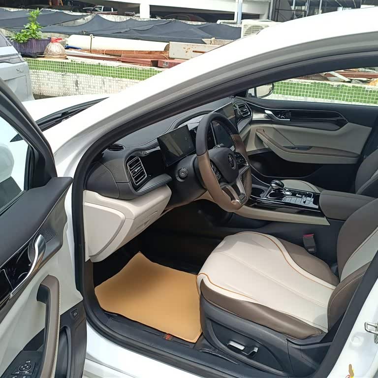 Qin PLUS 2023 Champion Edition DM-i 120KM Excellence Edition Qin PLUS 2023 Champion Edition DM-i 120KM Excellence Edition