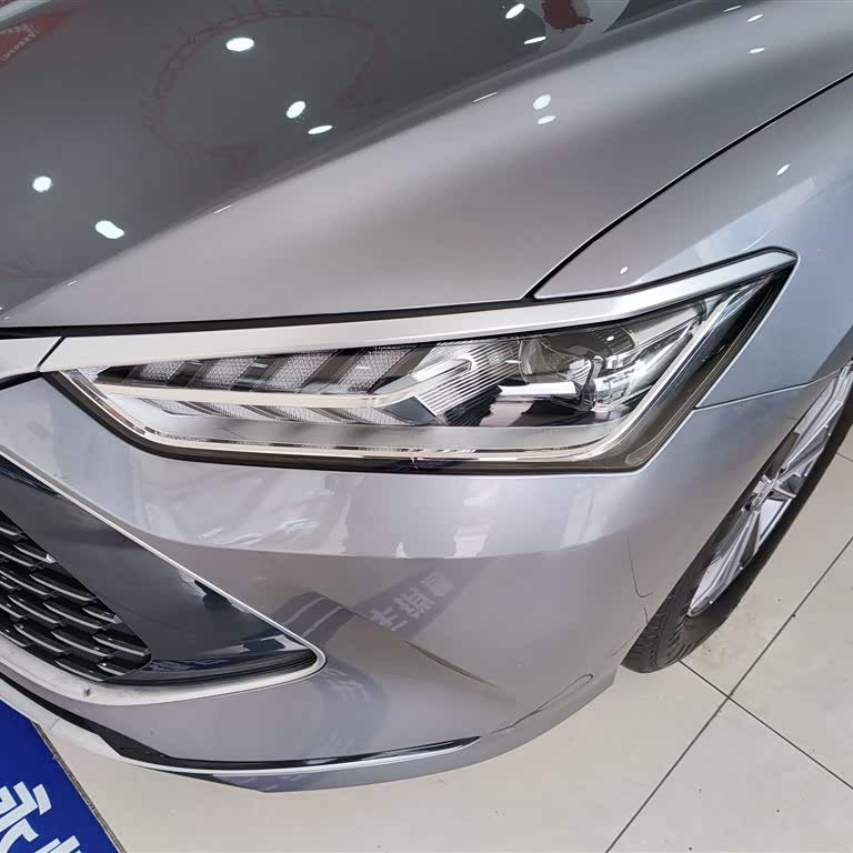 Qin PLUS 2024 Honor Edition DM-i 55KM Leading Edition Qin PLUS 2024 Honor Edition DM-i 55KM Leading Edition