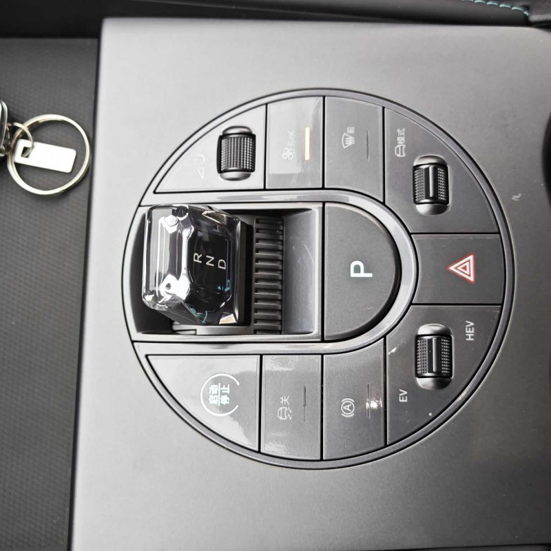 Haibao 06 New Energy 2024 DM-i 80KM Premium Edition Haibao 06 New Energy 2024 DM-i 80KM Premium Edition