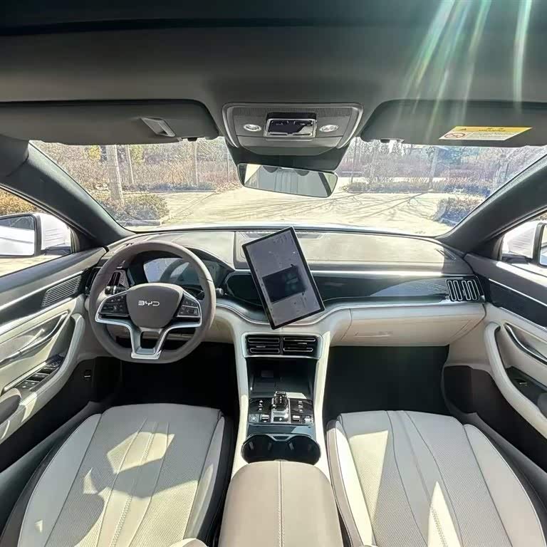 Song PLUS New Energy 2025 DM-i 112KM Premium Edition Song PLUS New Energy 2025 DM-i 112KM Premium Edition