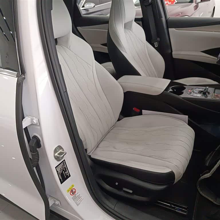 Haibao 06 New Energy 2024 DM-i 120KM Flagship Model Haibao 06 New Energy 2024 DM-i 120KM Flagship Model