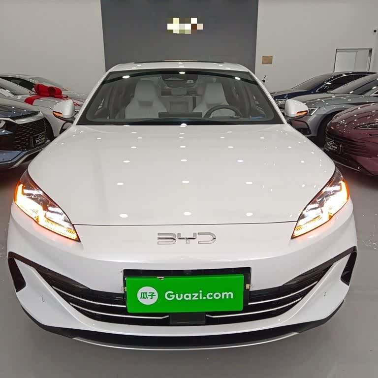Haibao 06 New Energy 2024 DM-i 120KM Flagship Model Haibao 06 New Energy 2024 DM-i 120KM Flagship Model