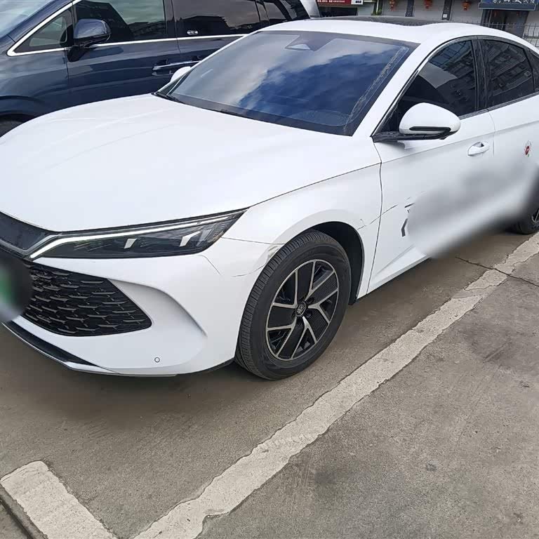 Qin L 2024 DM-i 120KM Beyond Edition Qin L 2024 DM-i 120KM Beyond Edition