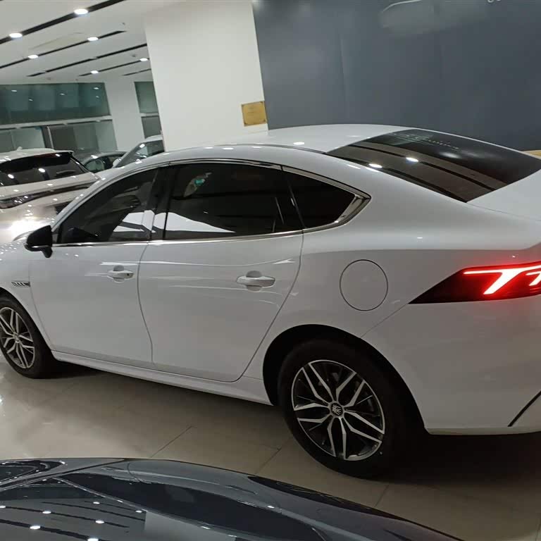 Qin PLUS 2024 Honor Edition DM-i 120KM Beyond Edition Qin PLUS 2024 Honor Edition DM-i 120KM Beyond Edition