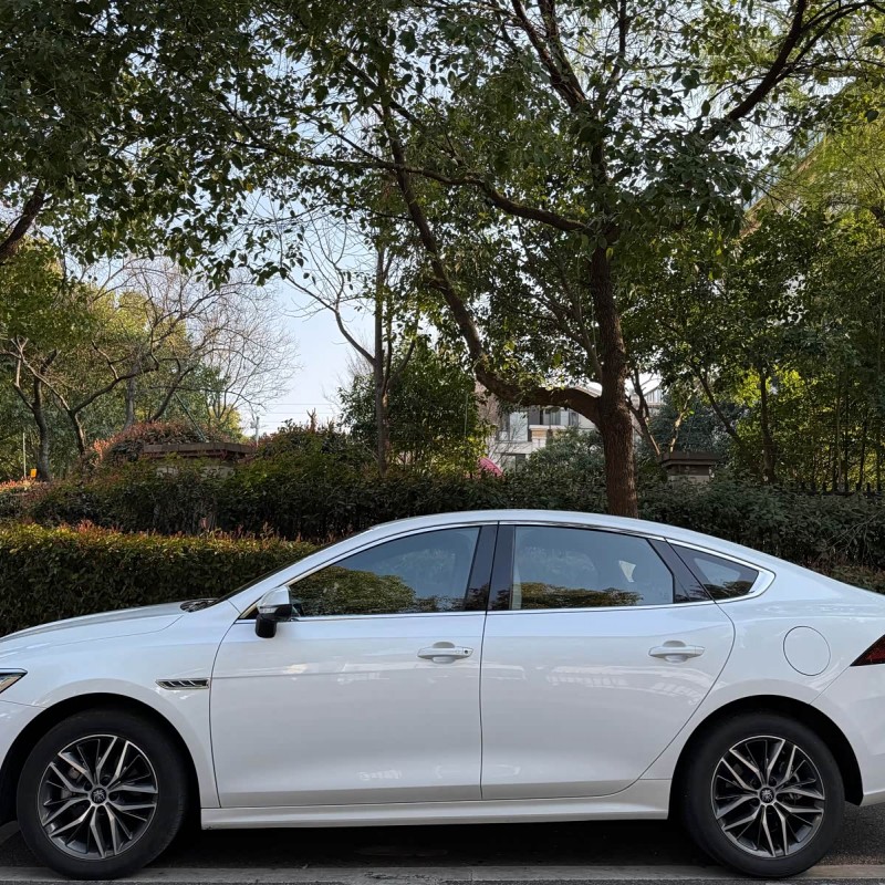 Qin PLUS 2023 Champion Edition DM-i 120KM Beyond Edition Qin PLUS 2023 Champion Edition DM-i 120KM Beyond Edition