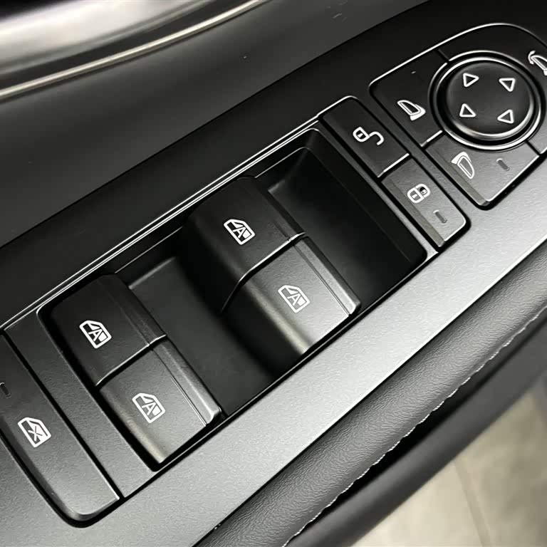 Qin L 2024 DM-i 120KM Excellence Edition Qin L 2024 DM-i 120KM Excellence Edition