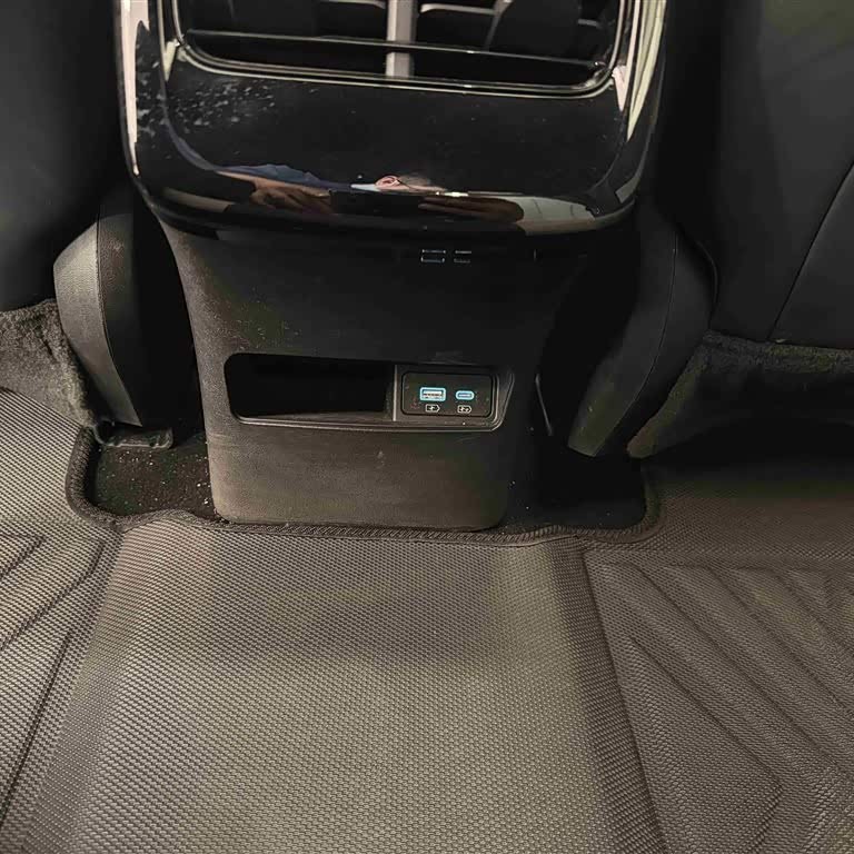 2024 Haima Glory Edition DM-i 1.5L 121km Premium Edition 2024 Haima Glory Edition DM-i 1.5L 121km Premium Edition