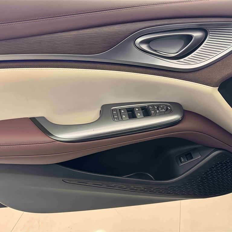 2024 Haima Glory Edition DM-i 1.5L 121km Premium Edition 2024 Haima Glory Edition DM-i 1.5L 121km Premium Edition