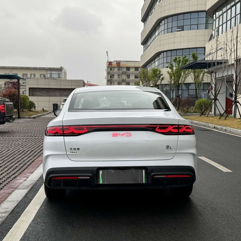 Qin L 2024 DM-i 120KM Beyond Edition Qin L 2024 DM-i 120KM Beyond Edition