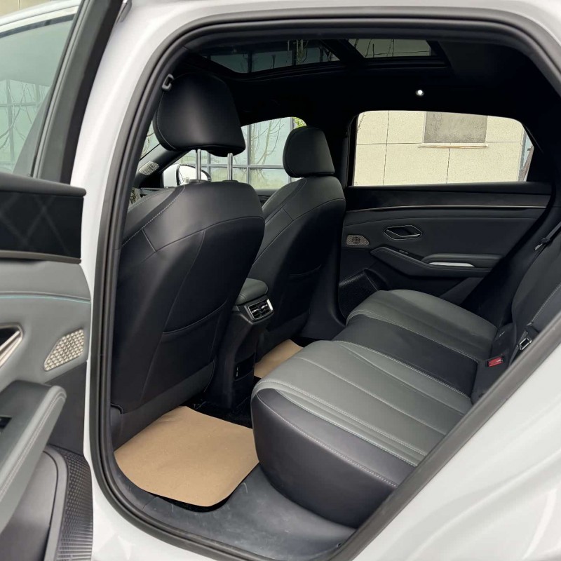Qin L 2024 DM-i 120KM Beyond Edition Qin L 2024 DM-i 120KM Beyond Edition