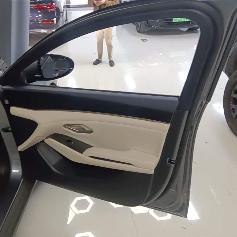 Qin L 2024 DM-i 120KM Leading Edition Qin L 2024 DM-i 120KM Leading Edition
