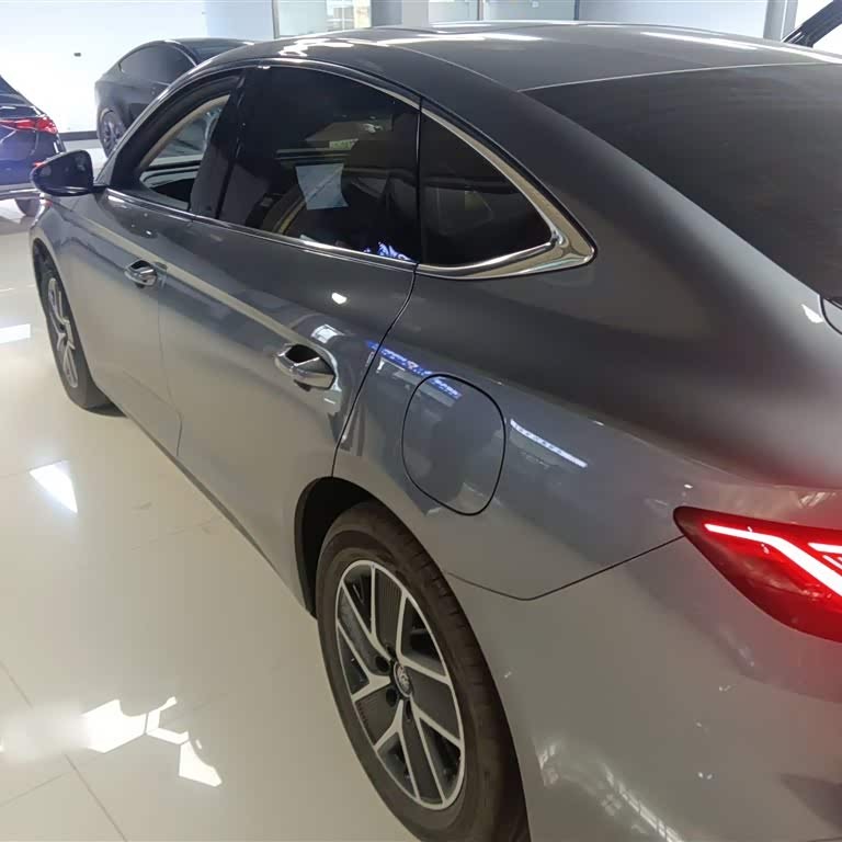 Qin L 2024 DM-i 120KM Leading Edition Qin L 2024 DM-i 120KM Leading Edition