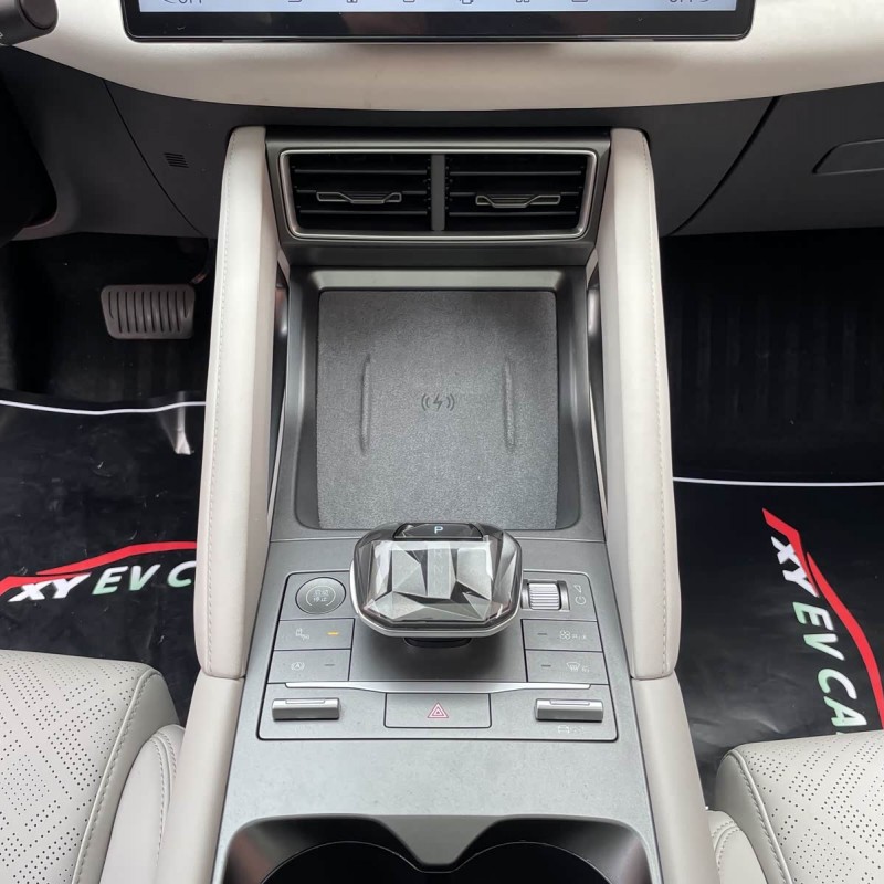 Yuan UP 2024 model 401KM transcendence model Yuan UP 2024 model 401KM transcendence model