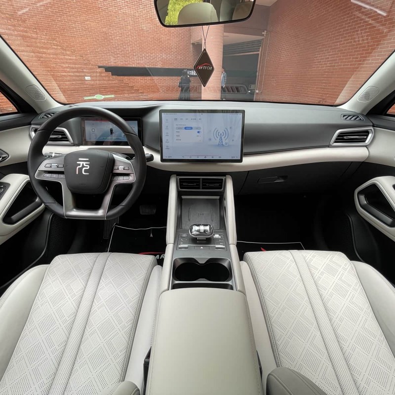 Yuan UP 2024 model 401KM transcendence model Yuan UP 2024 model 401KM transcendence model
