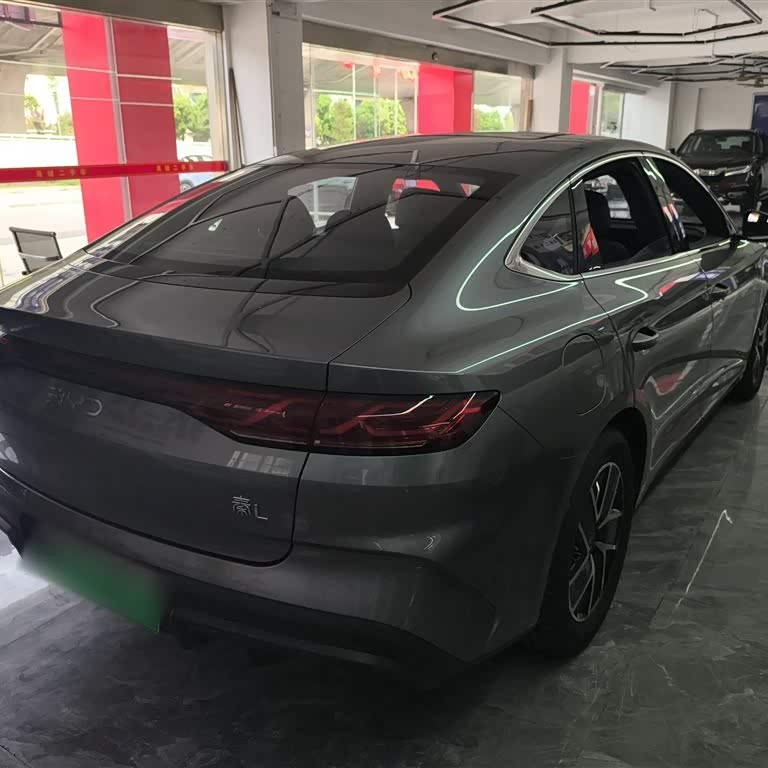 Qin L 2024 DM-i 120KM Leading Edition Qin L 2024 DM-i 120KM Leading Edition