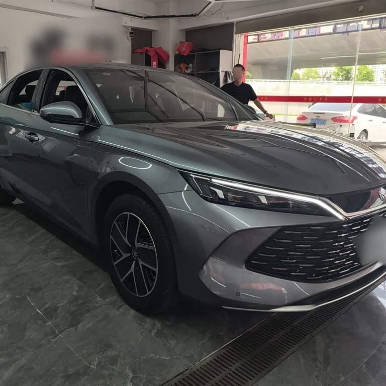Qin L 2024 DM-i 120KM Leading Edition Qin L 2024 DM-i 120KM Leading Edition
