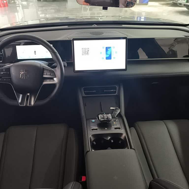 Qin L 2024 DM-i 120KM Leading Edition Qin L 2024 DM-i 120KM Leading Edition