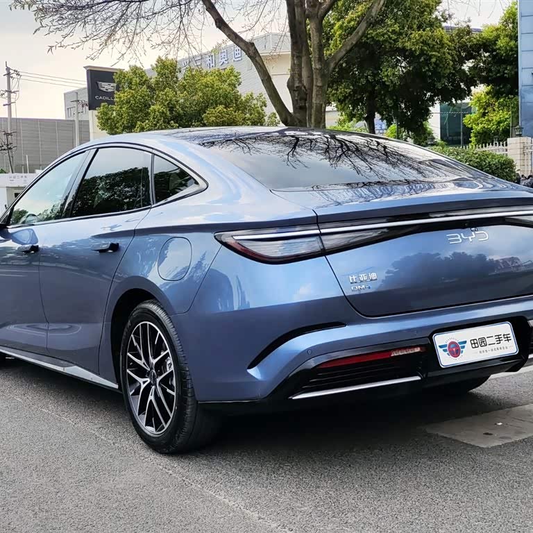 Seal 07 DM-i 2025 DM-i 1.5L 125km Premium Edition Seal 07 DM-i 2025 DM-i 1.5L 125km Premium Edition