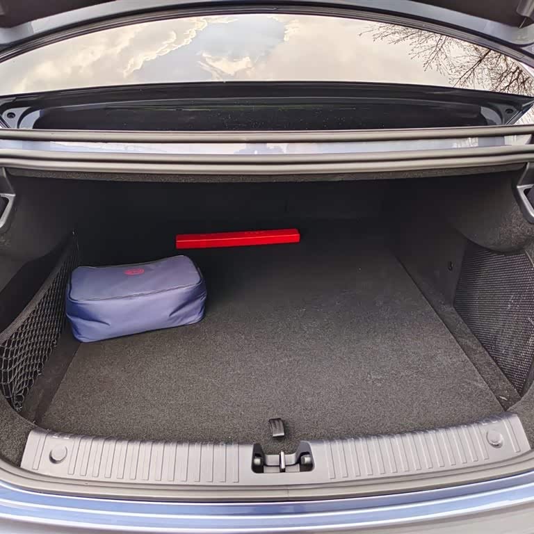 Seal 07 DM-i 2025 DM-i 1.5L 125km Premium Edition Seal 07 DM-i 2025 DM-i 1.5L 125km Premium Edition
