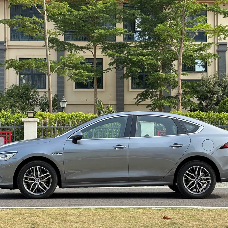 Qin PLUS 2023 Champion Edition DM-i 120KM Excellence Edition Qin PLUS 2023 Champion Edition DM-i 120KM Excellence Edition