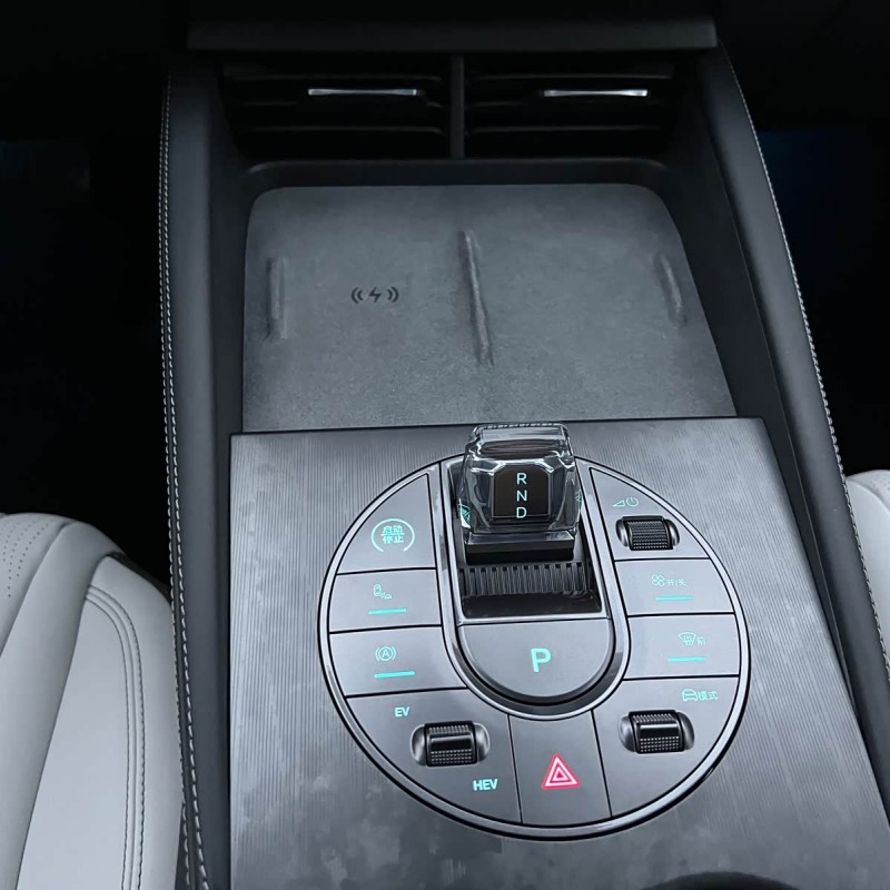 Haibao 06 New Energy 2024 DM-i 120KM Flagship Model Haibao 06 New Energy 2024 DM-i 120KM Flagship Model