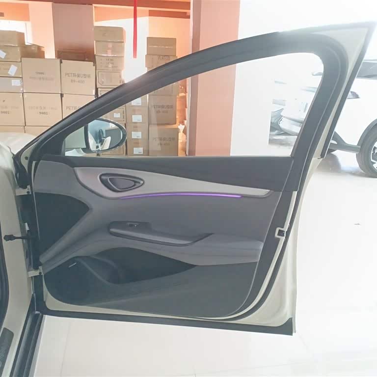 Seal 07 DM-i 2025 DM-i 1.5L 125km Premium Edition Seal 07 DM-i 2025 DM-i 1.5L 125km Premium Edition