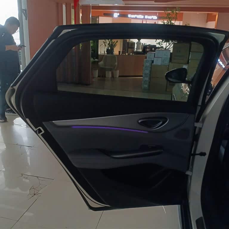 Seal 07 DM-i 2025 DM-i 1.5L 125km Premium Edition Seal 07 DM-i 2025 DM-i 1.5L 125km Premium Edition