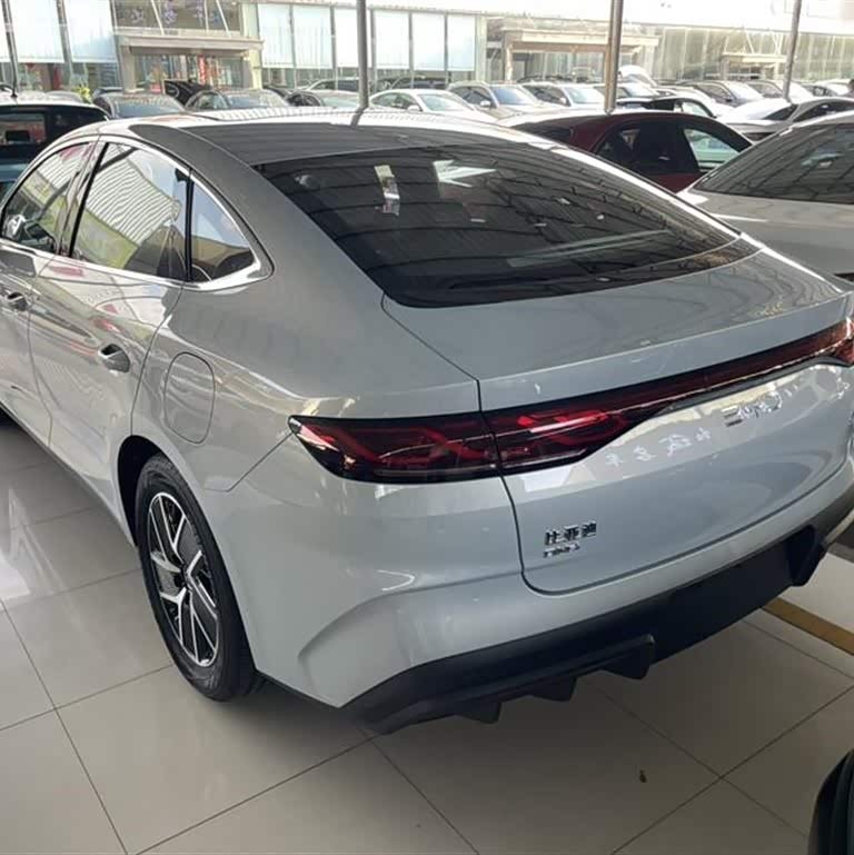 Qin L 2024 DM-i 120KM Leading Edition Qin L 2024 DM-i 120KM Leading Edition