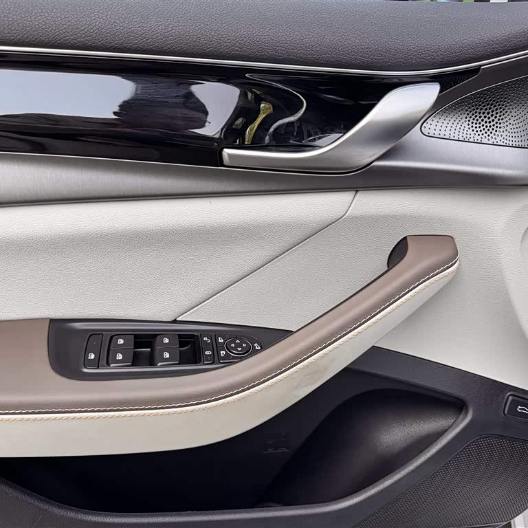 Qin PLUS 2024 Honor Edition DM-i 120KM Excellence Edition Qin PLUS 2024 Honor Edition DM-i 120KM Excellence Edition