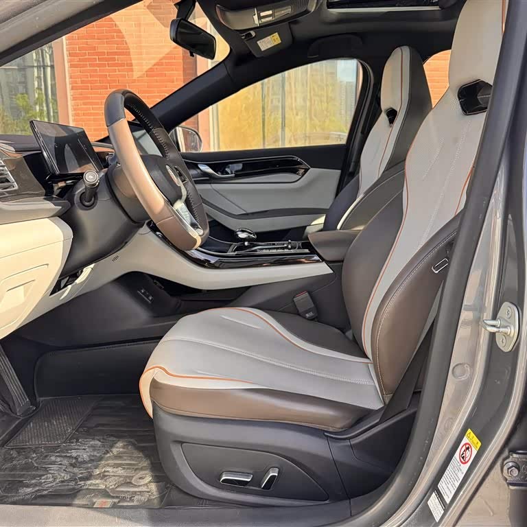 Qin PLUS 2023 Champion Edition DM-i 120KM Beyond Edition Qin PLUS 2023 Champion Edition DM-i 120KM Beyond Edition