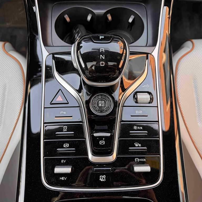 Qin PLUS 2023 Champion Edition DM-i 120KM Beyond Edition Qin PLUS 2023 Champion Edition DM-i 120KM Beyond Edition