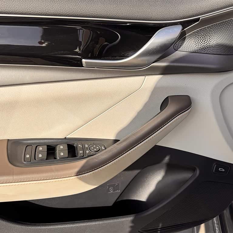 Qin PLUS 2023 Champion Edition DM-i 120KM Beyond Edition Qin PLUS 2023 Champion Edition DM-i 120KM Beyond Edition